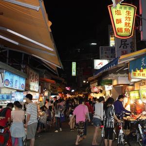 美国摘花助攻出血
